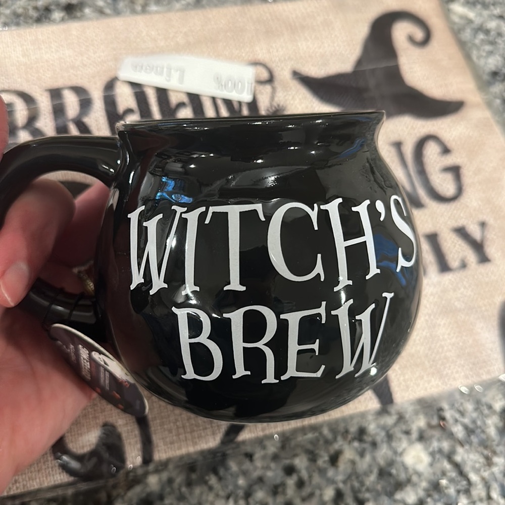 Halloween Decor Bundle - Picture 4 of 4